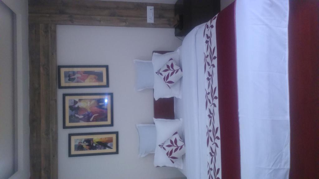 Breeze Hotel Siliguri Dış mekan fotoğraf