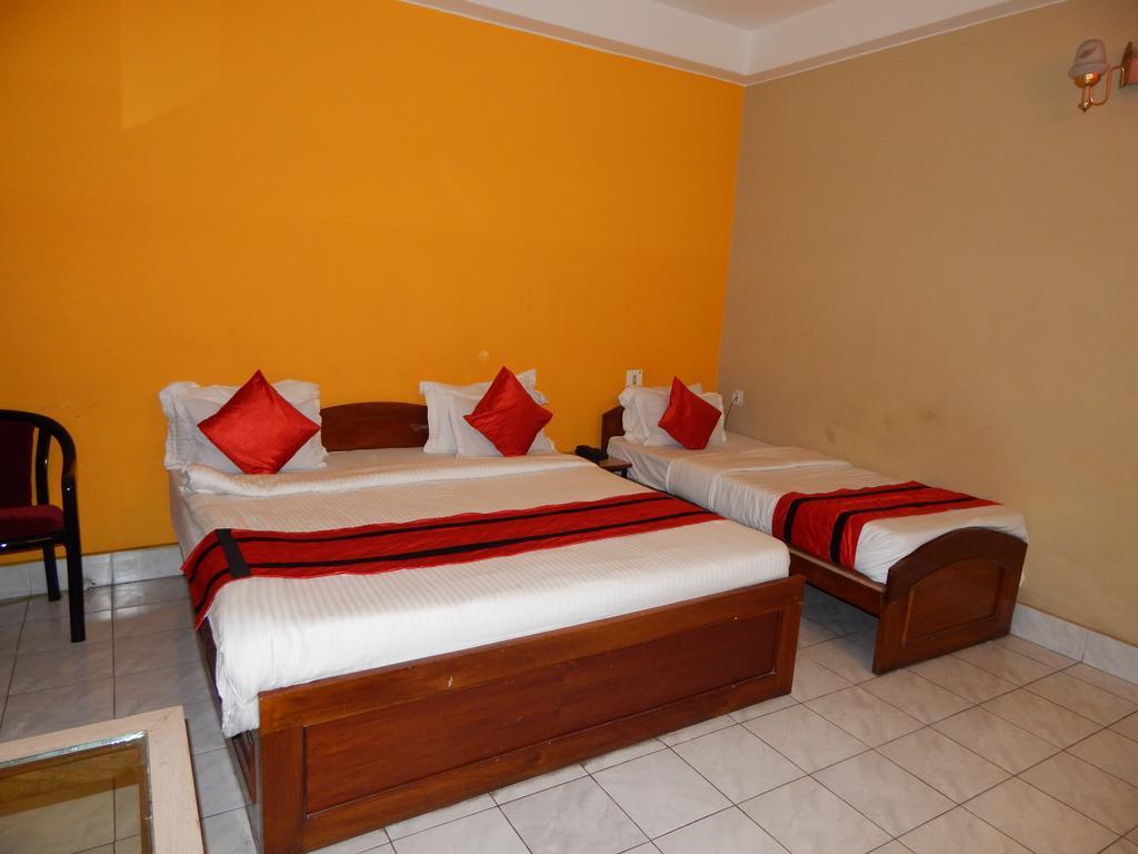 Breeze Hotel Siliguri Oda fotoğraf